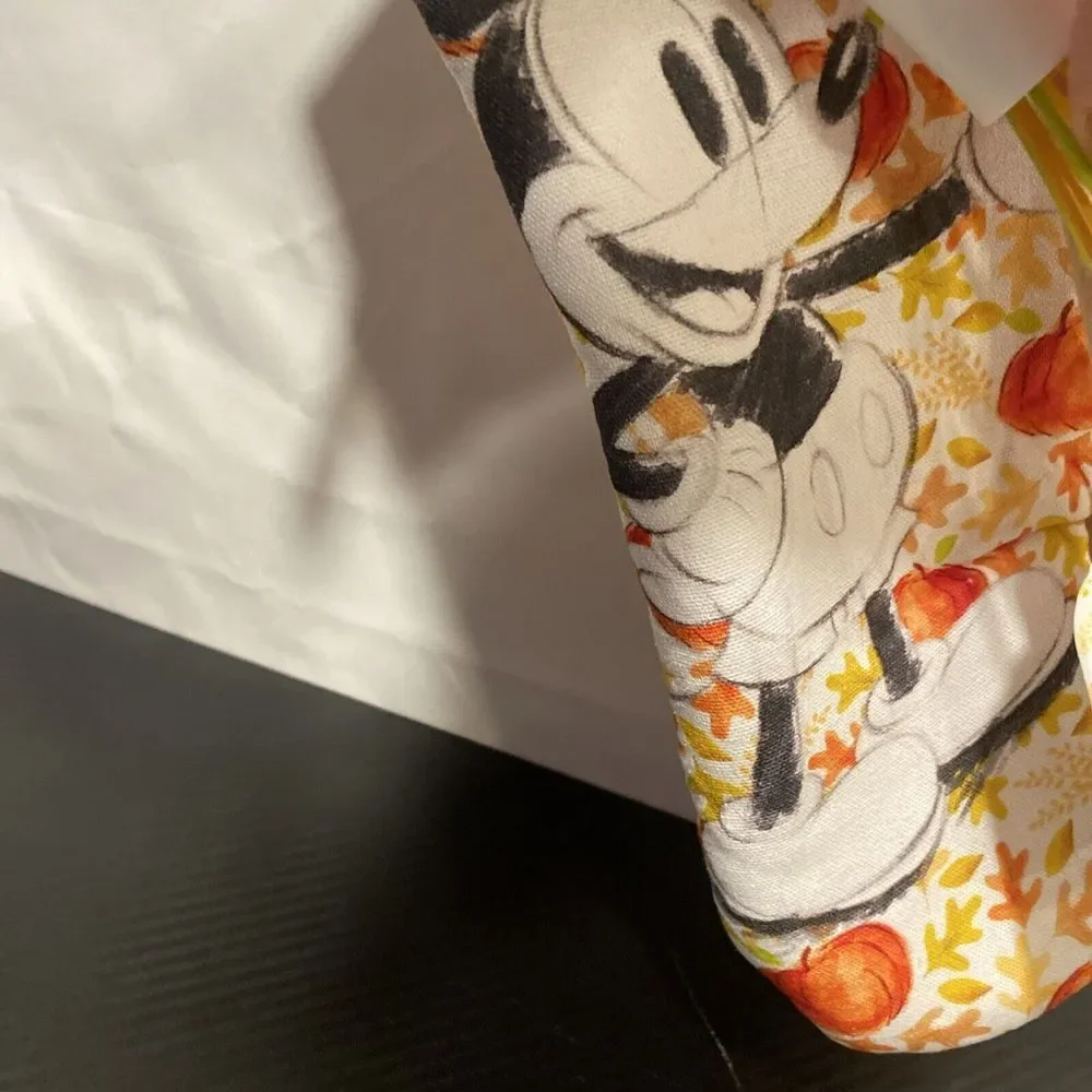 Disney Mickey Mouse FALL Kitchen Set Oven Mitt,‎ Spatula & Whisk 3 Piece Set